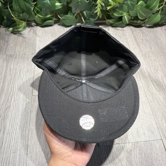 New Era Los Angeles Dodgers Black Out Fitted 7 3/4 MLB Snapback Baseball Hat Cap